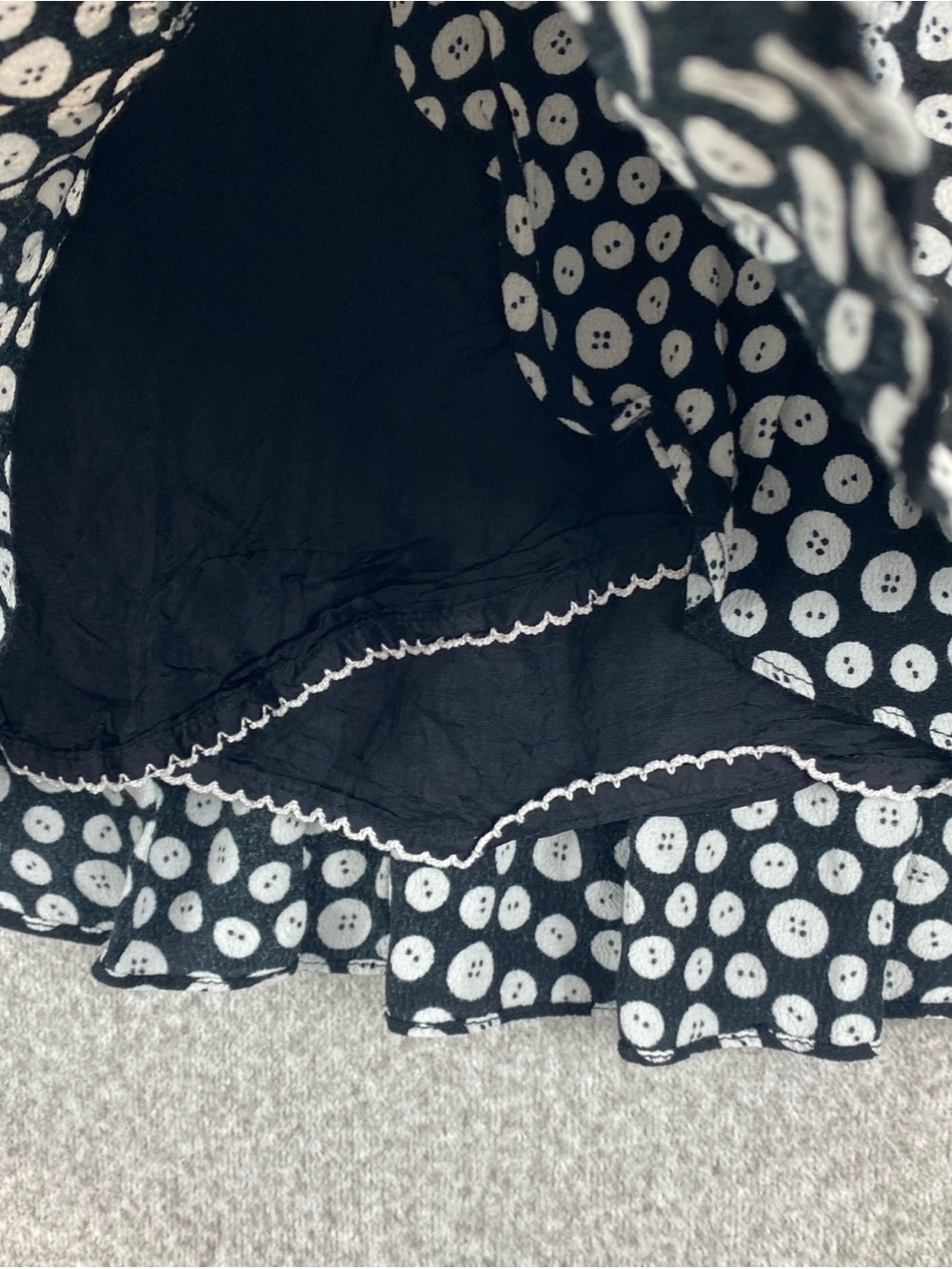 Maeve Anthropologie Paulista Mini Skirt S Button Print Ruffle Black White Travel - Picture 6 of 10